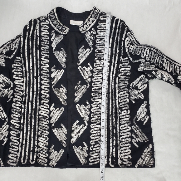 Chico's Black and White Art-To-Wear Bolero Abstract Dressy Blazer Jacket Size 2 - Picture 9 of 11